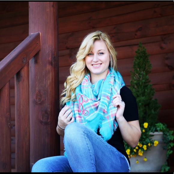 Meet your Posher, Lauren - Picture 1 of 1